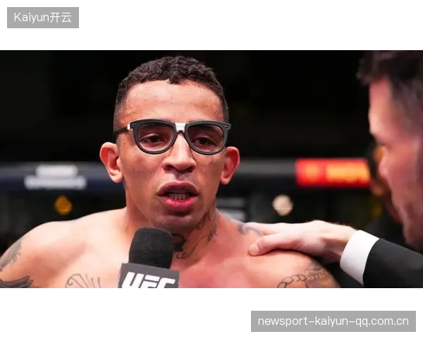 UFC选手进入八角笼前痛哭：背后家人原因曝光，心碎时刻感动千万人